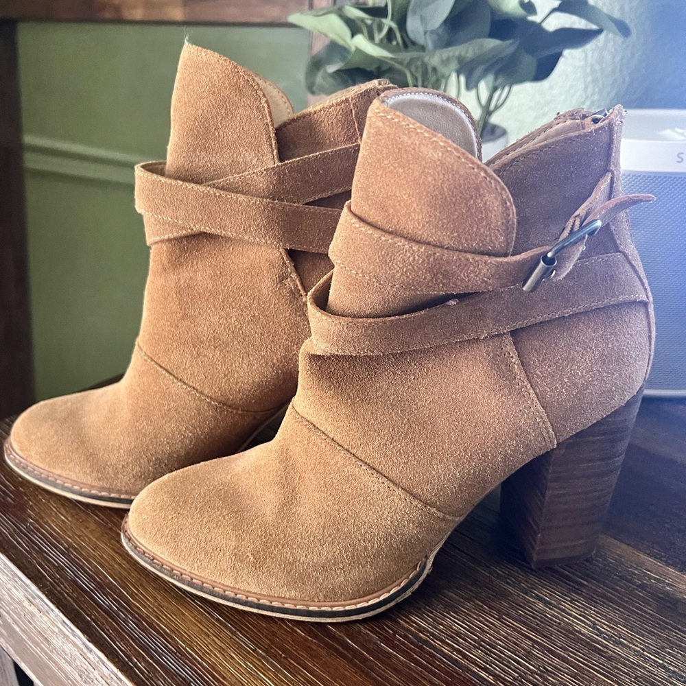 Chinese Laundry Tan Suede Ankle Booties